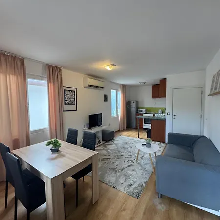 Cozy House With Free Parking Lejlighed Varna