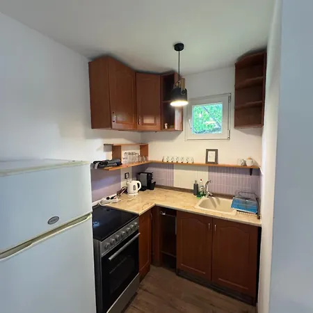 Lejlighed Cozy House With Free Parking *