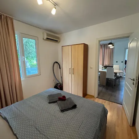 Cozy House With Free Parking * Варна