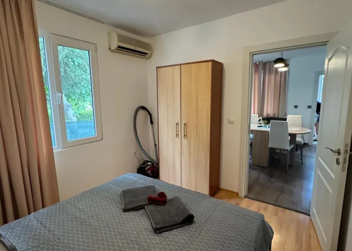 Cozy House With Free Parking * Варна